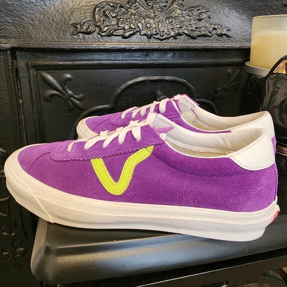 Vans Vault OG Epoch LX Amaranth Sneakers, Size 10.5 - Picture 5 of 7